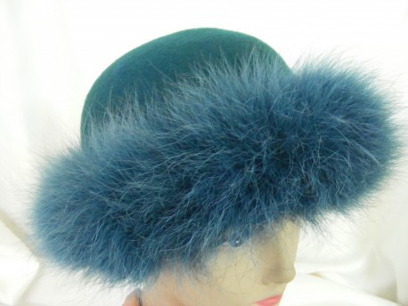 Nieforny lis turkusowa czapka tatarka obszywana futrem 53-56 cm