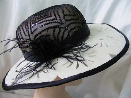 Lidka-śmietankowo czarny kapelusz filcowy 54-56 cm